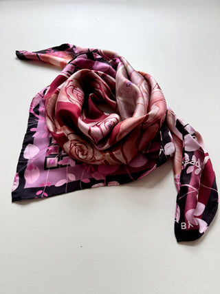 Parisian Rose, Square Silke Scarf