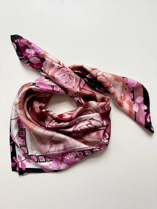 Parisian Rose, Square Silke Scarf
